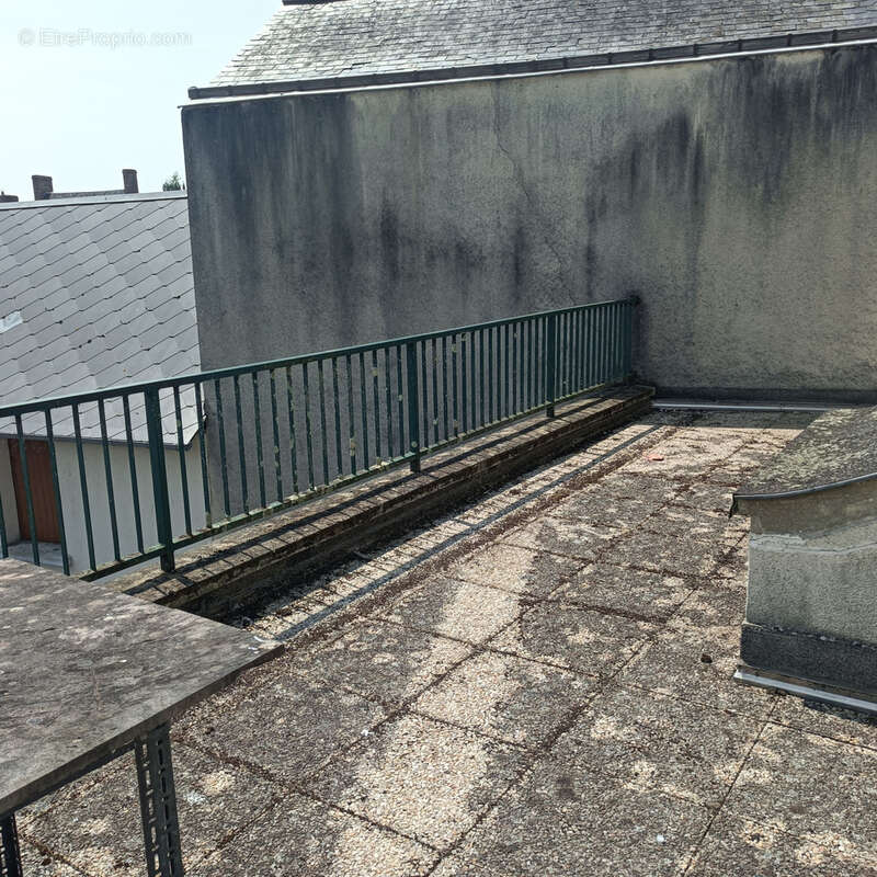 Appartement à MAYET