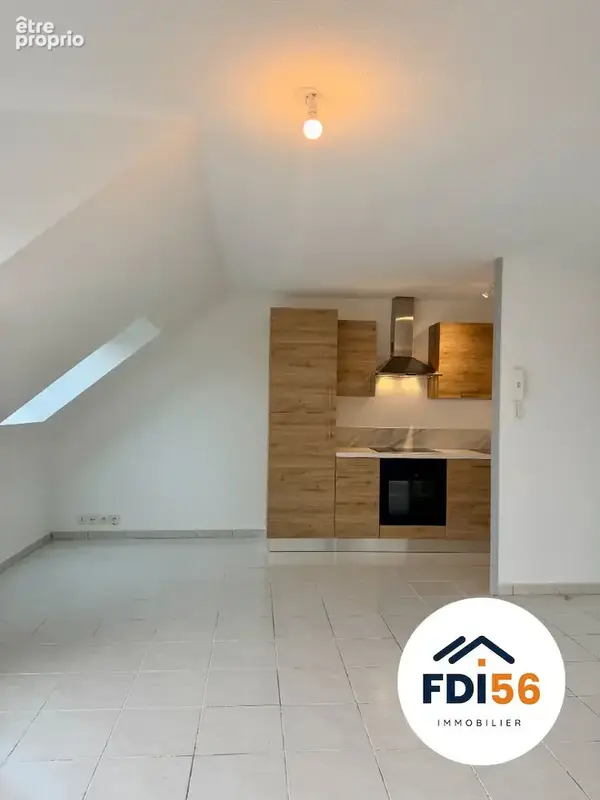 Languidic - appartement t1 de 35 m² - dernier étage - balcon - parking privatif - photo 1