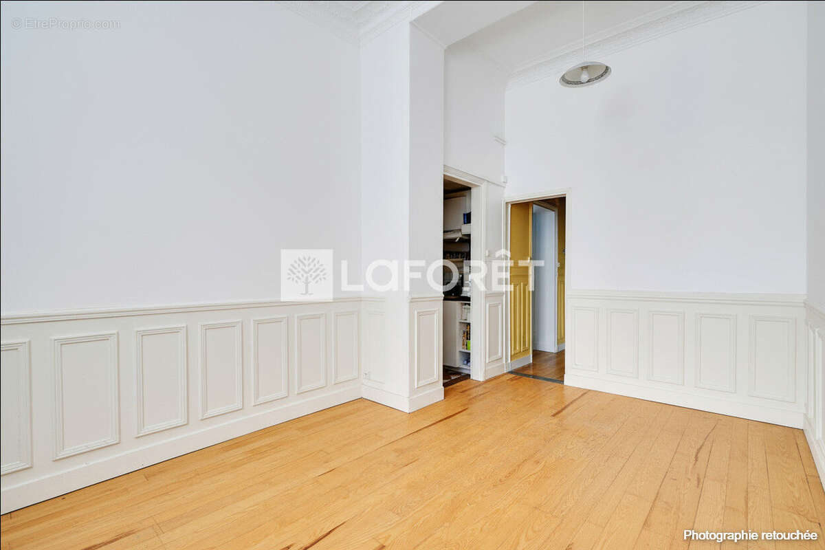 Appartement à PARIS-15E