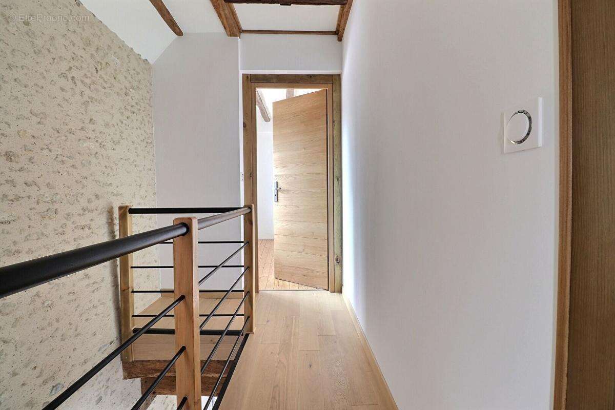 Maison à SOULAIRE-ET-BOURG