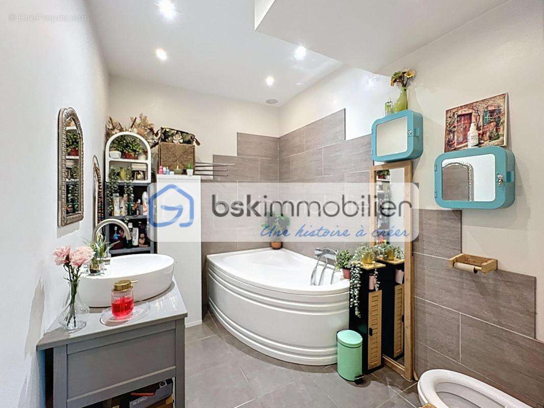 Maison à SAINT-GERMAIN-LES-CORBEIL