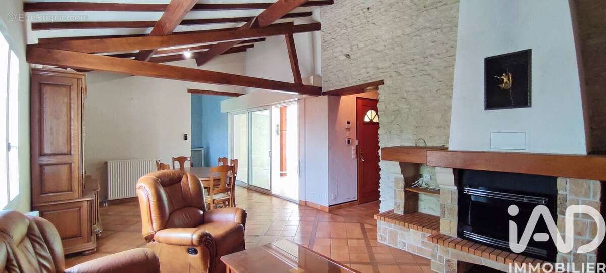 Photo 5 - Maison à CHATEAUBERNARD