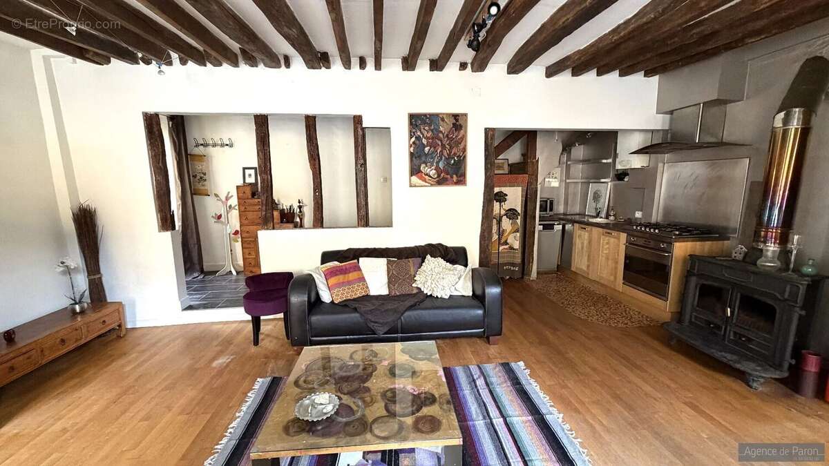 Maison à VERRIERES-LE-BUISSON