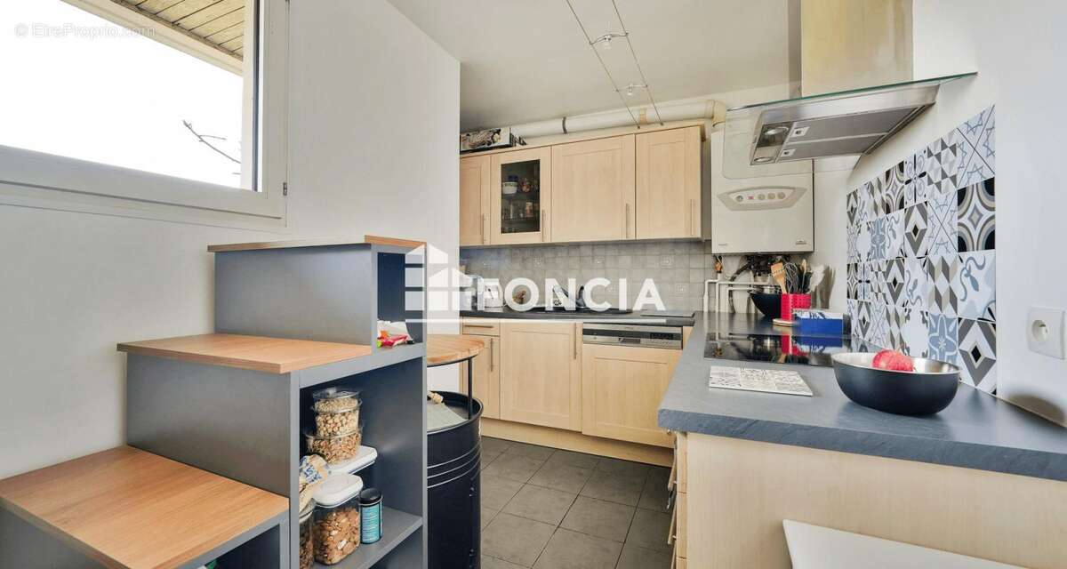 Appartement à LE PLESSIS-ROBINSON