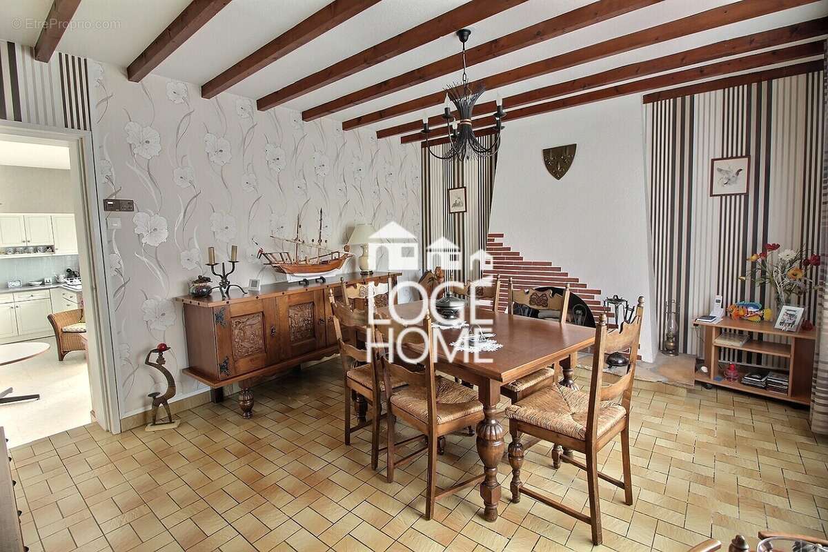 Maison à CAUCHY-A-LA-TOUR