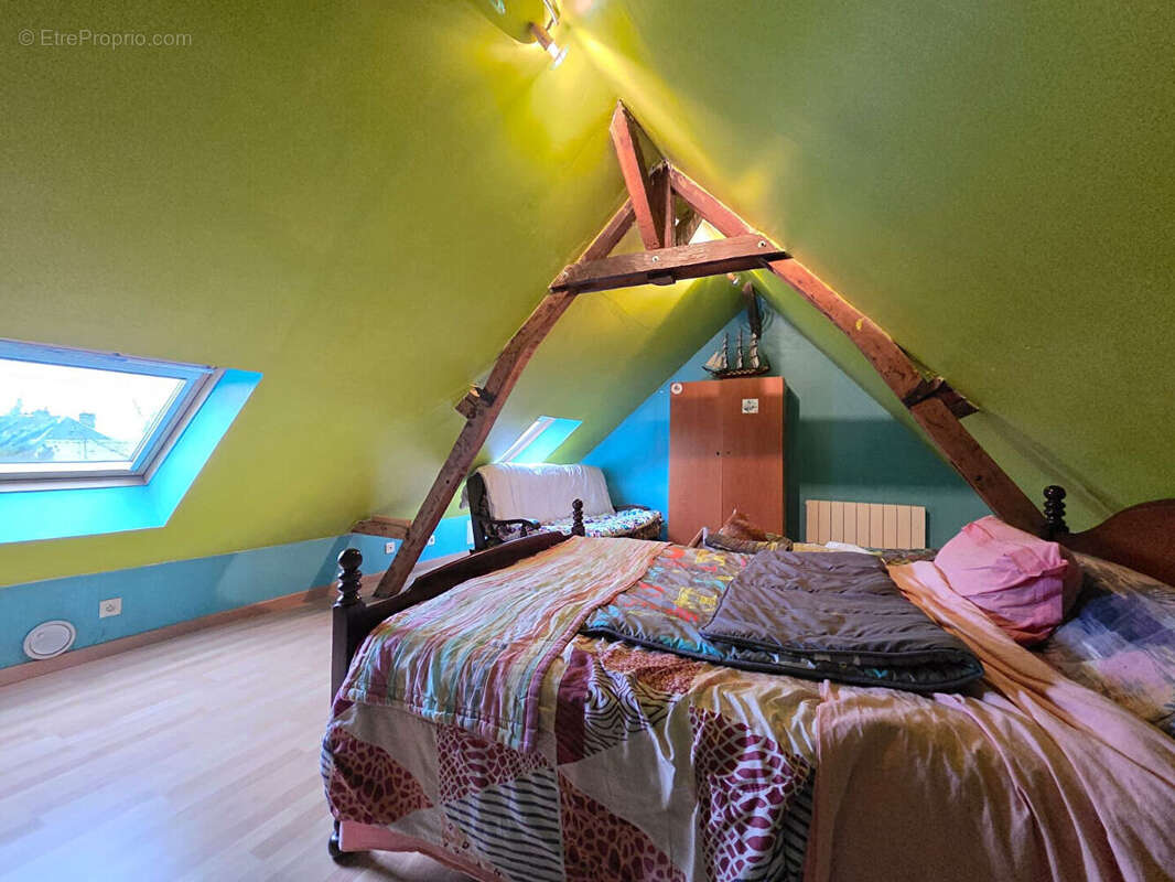 Maison à PUISIEUX-ET-CLANLIEU