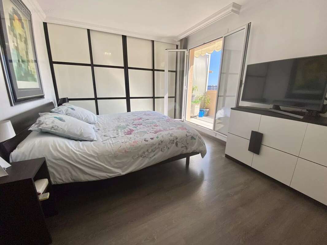 Appartement à ROQUEBRUNE-CAP-MARTIN