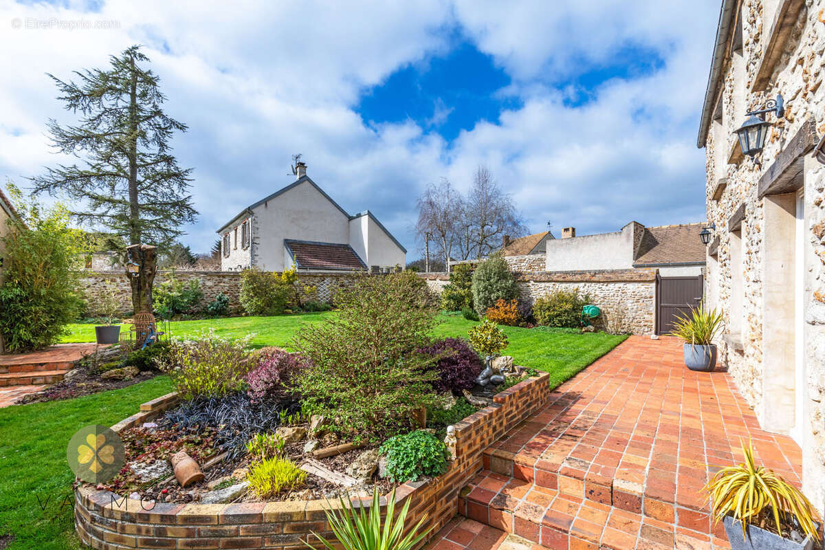 Maison à MANTES-LA-VILLE