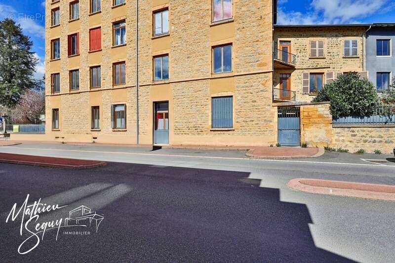 Appartement à PONTCHARRA-SUR-TURDINE