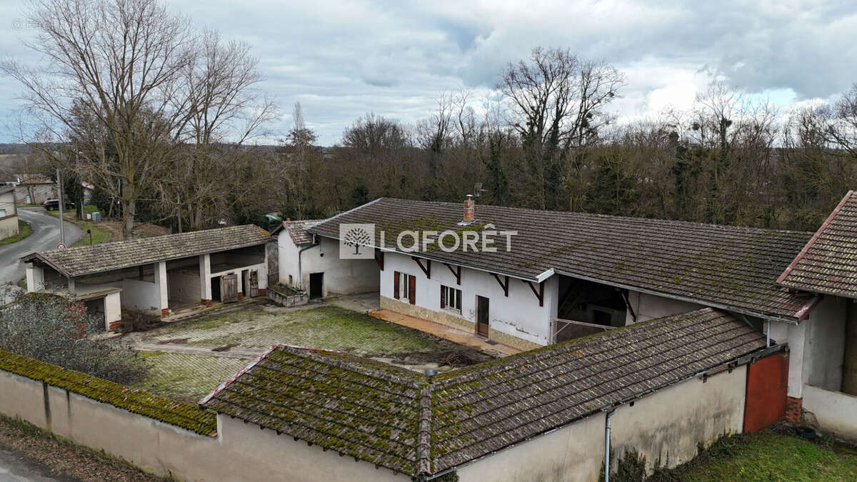 Maison à CHATILLON-SUR-CHALARONNE
