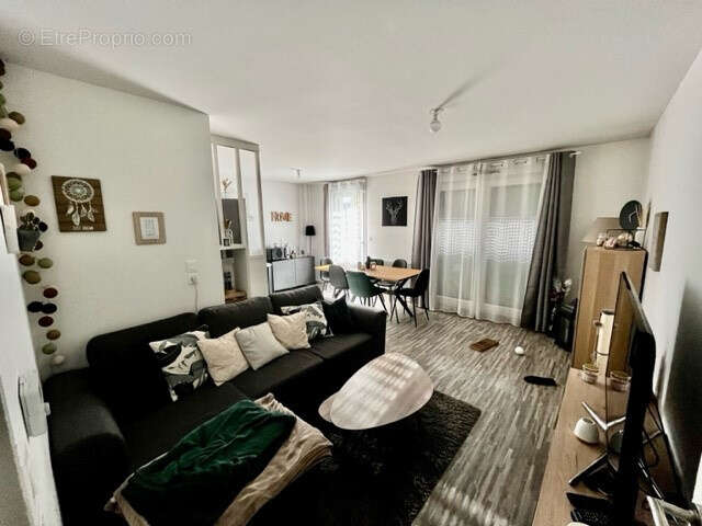 Appartement à SAINT-SEBASTIEN-SUR-LOIRE