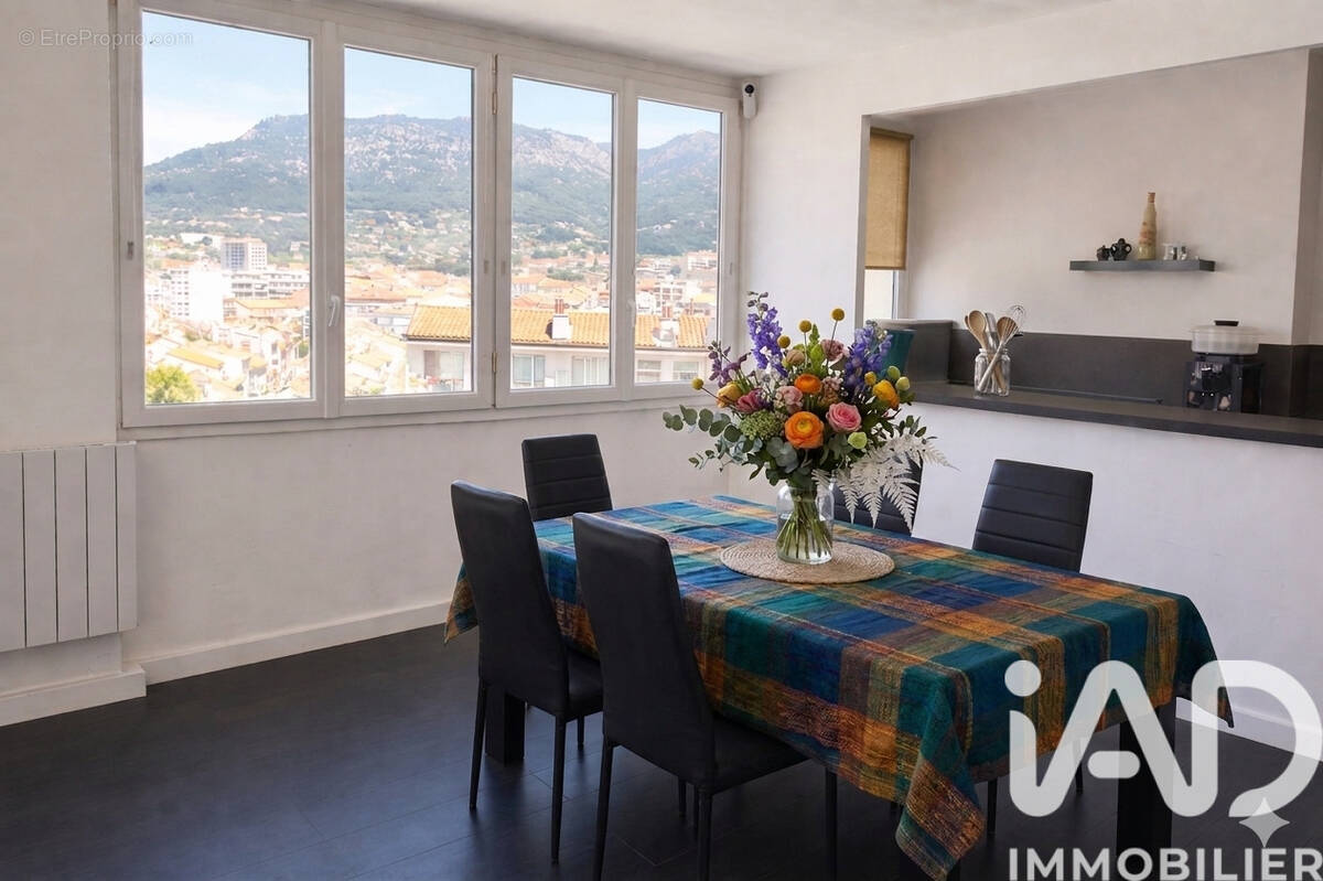 Photo 1 - Appartement à TOULON