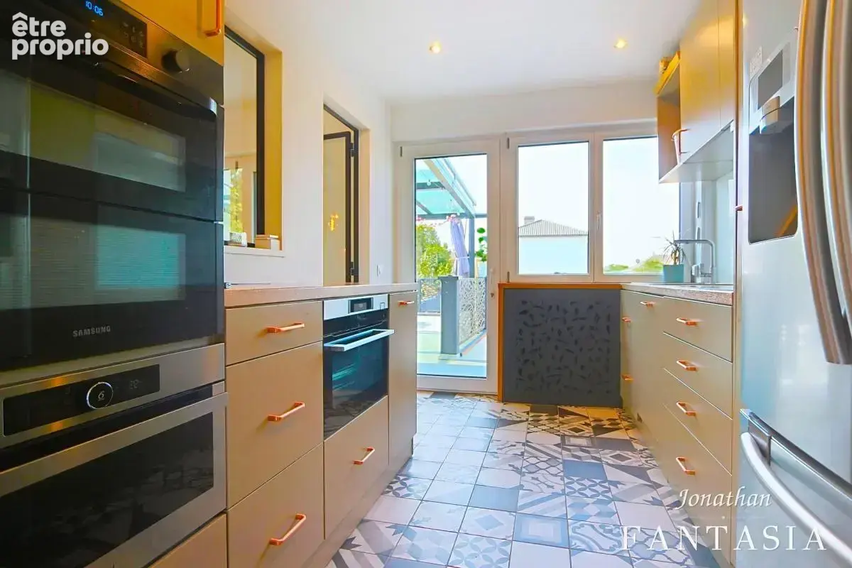LA MAXE – Maison familiale de 230 m² au sol avec piscine chauffée et généreux espaces extérieurs - photo 65