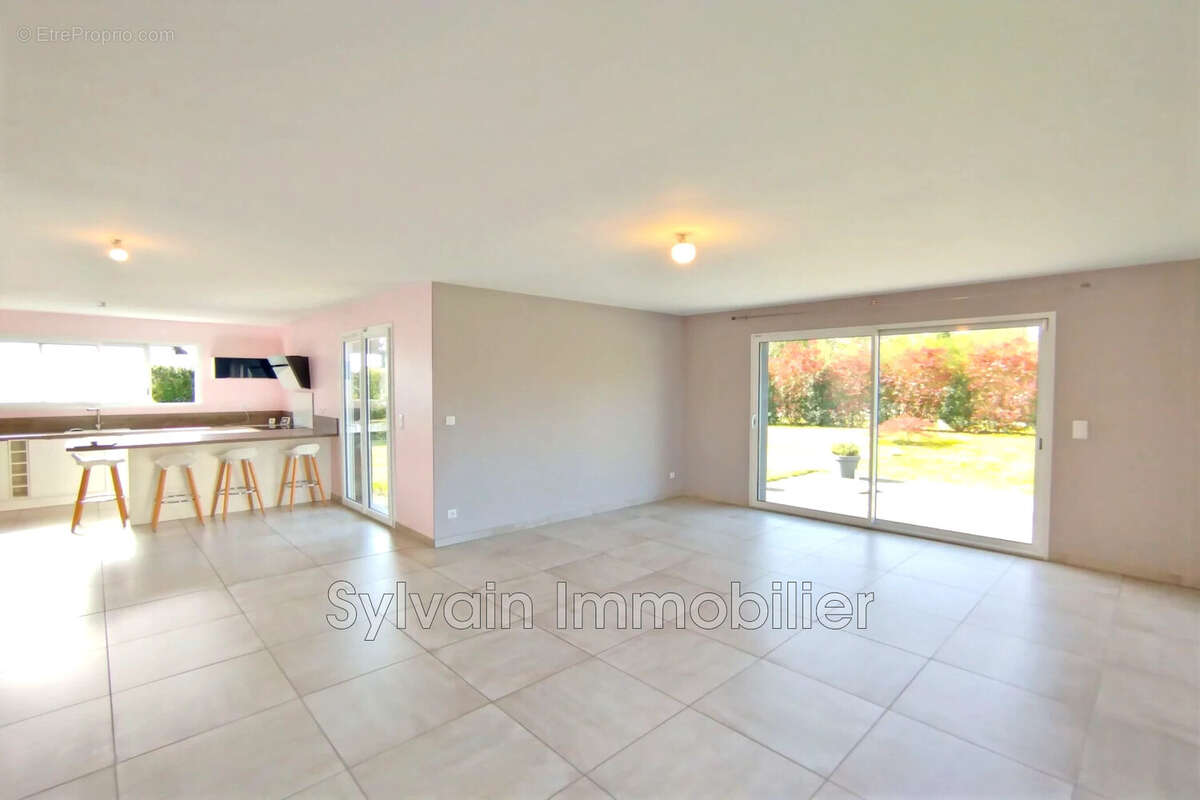 Maison à FORGES-LES-EAUX