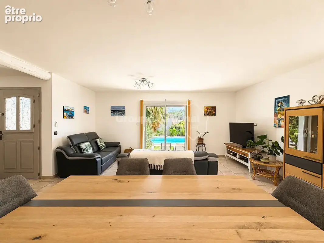 Maison familiale avec piscine - Le Rove - photo 3