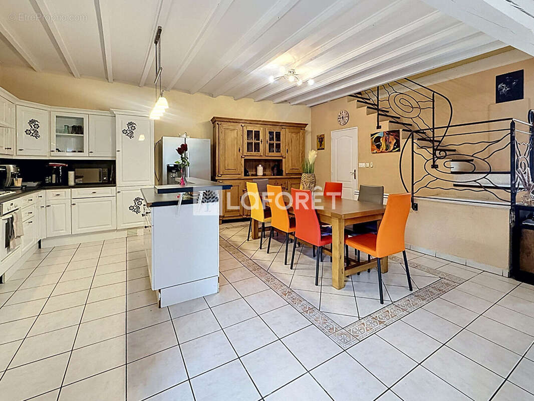 Maison de village rénovée - Mézériat - photo 4