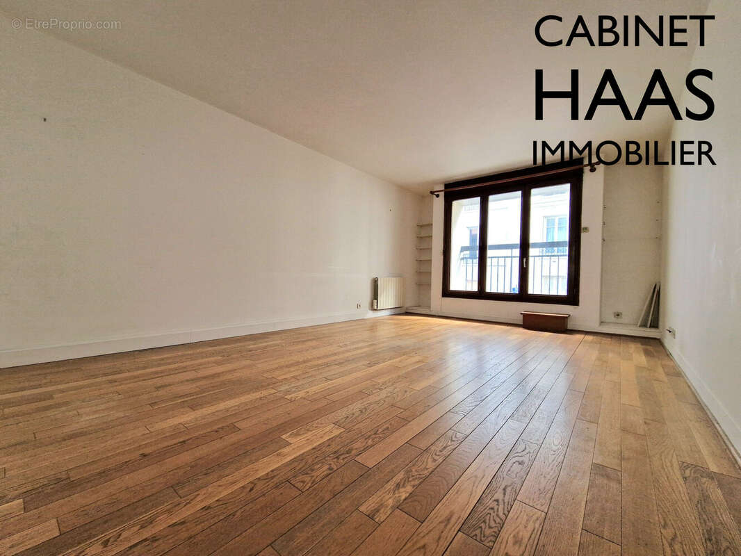 Séjour (1) - Appartement à CHARENTON-LE-PONT