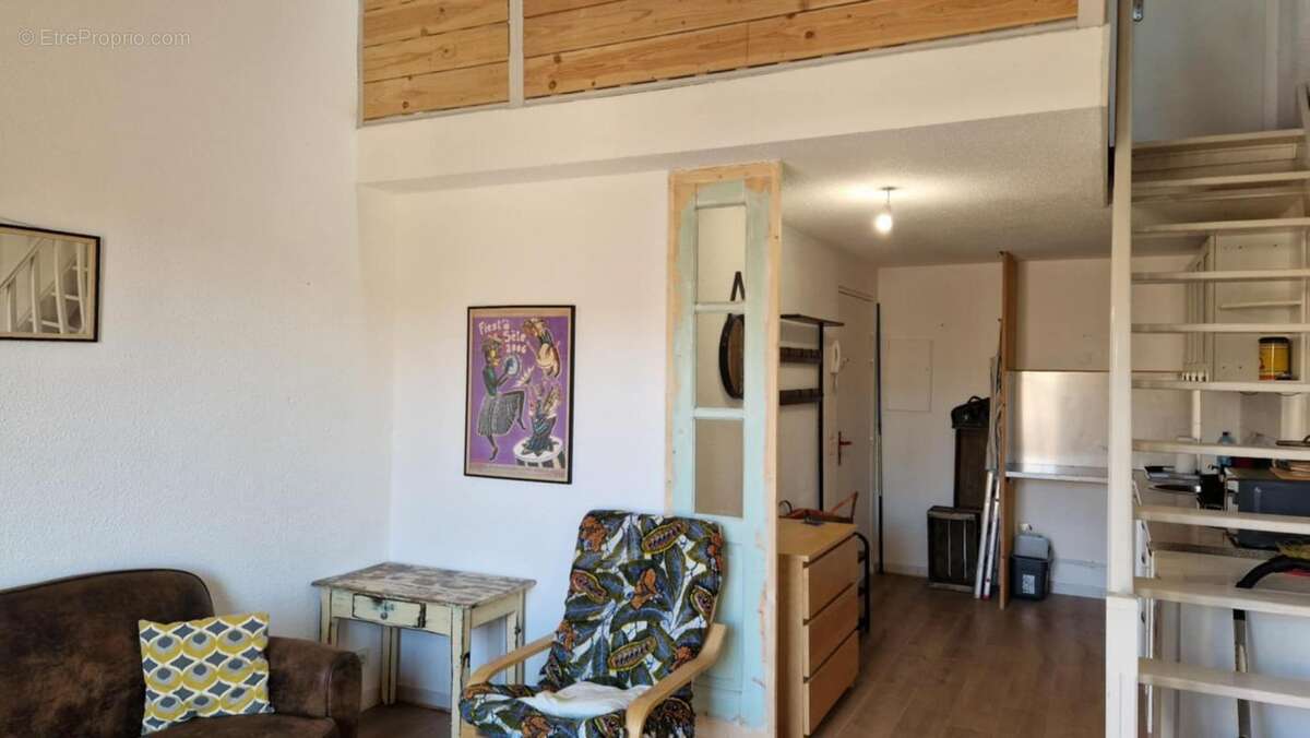 Appartement à MEZE
