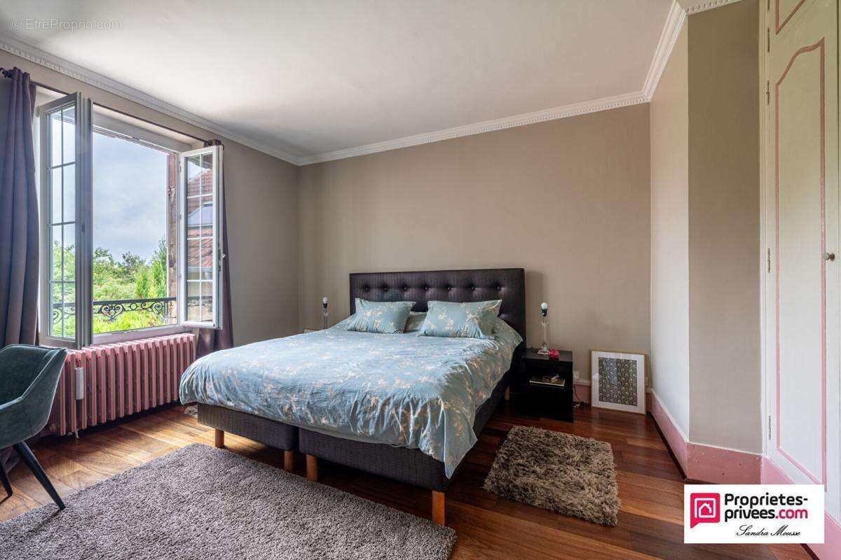 Maison à BEAUMONT-SUR-OISE