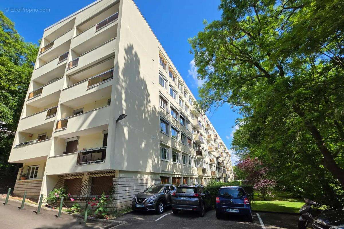Appartement à LE PECQ