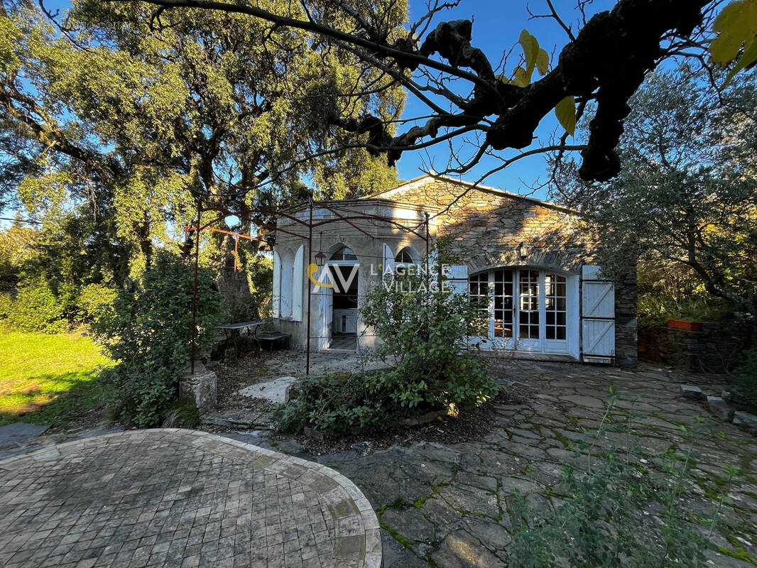 Maison à LA GARDE-FREINET