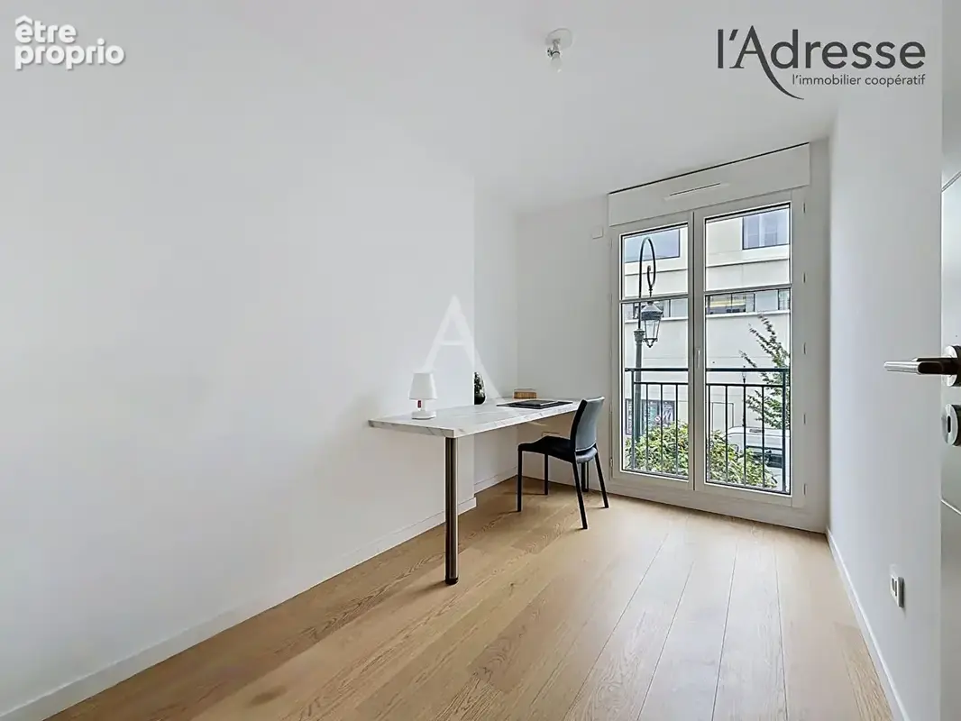 PUTEAUX/ Ampère - Appartement 3/4 pièces 76m² - 1 Terrasse - 1 Cave - 1 Parking - photo 7
