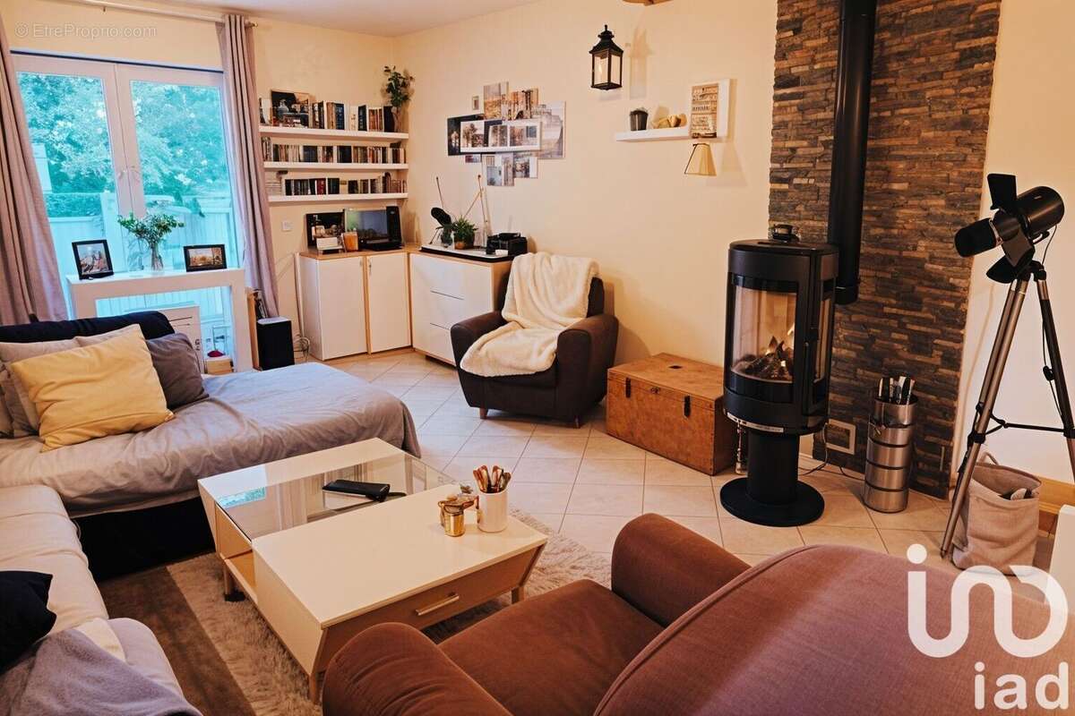 Photo 9 - Maison à SAINT-SULPICE-DE-POMMERAY