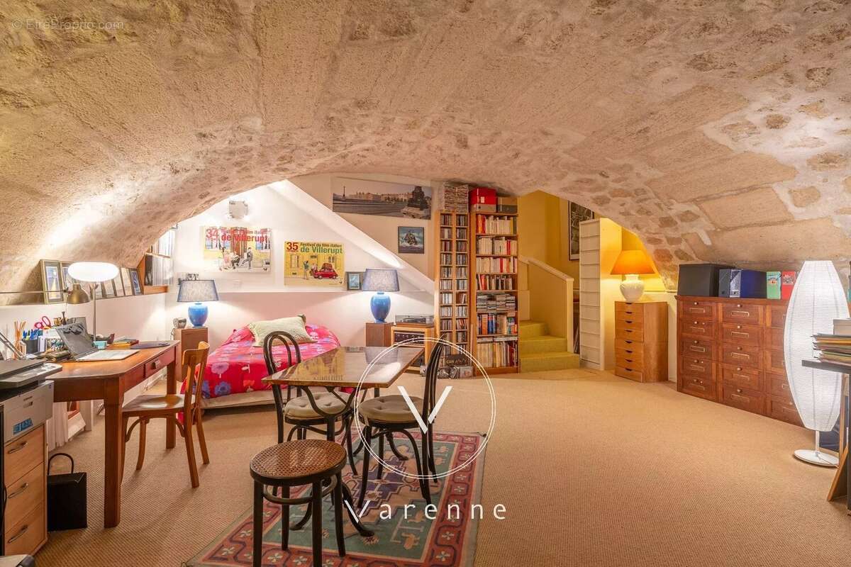 Appartement à PARIS-6E