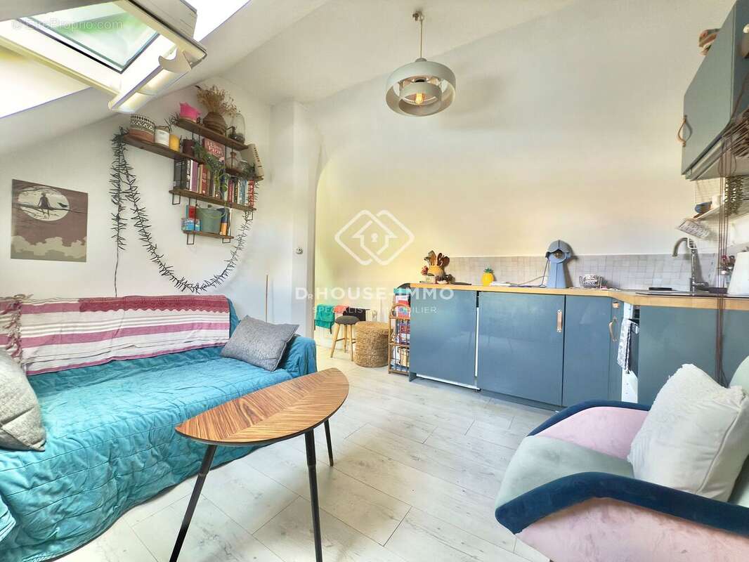 Appartement à PARIS-10E