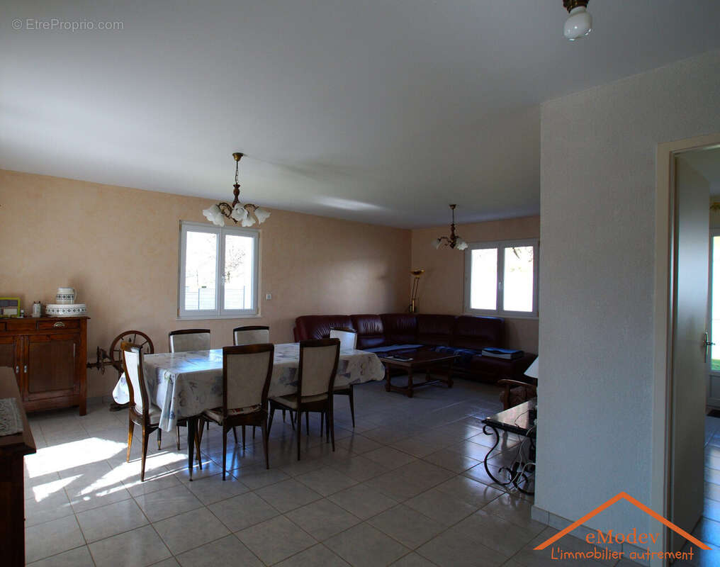 Maison à LE VAL-D&#039;AJOL