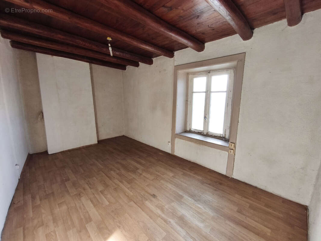 Photo 4 - Maison à ROZIER-COTES-D'AUREC