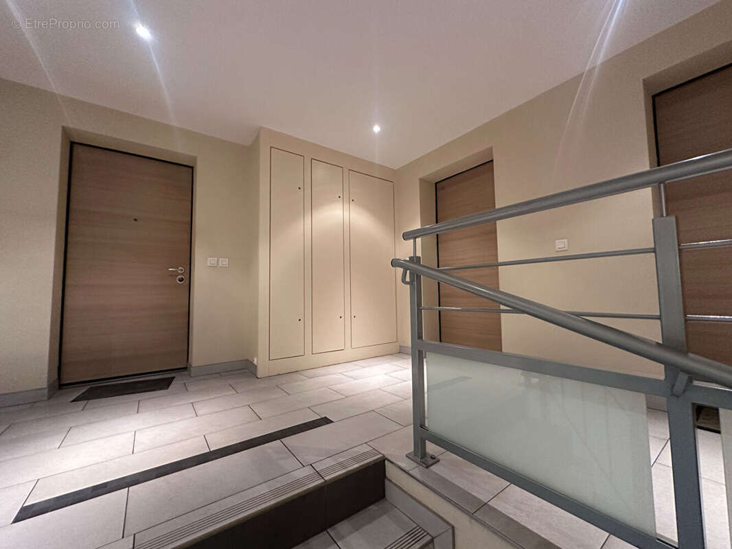 Appartement à COURCELLES-SUR-NIED