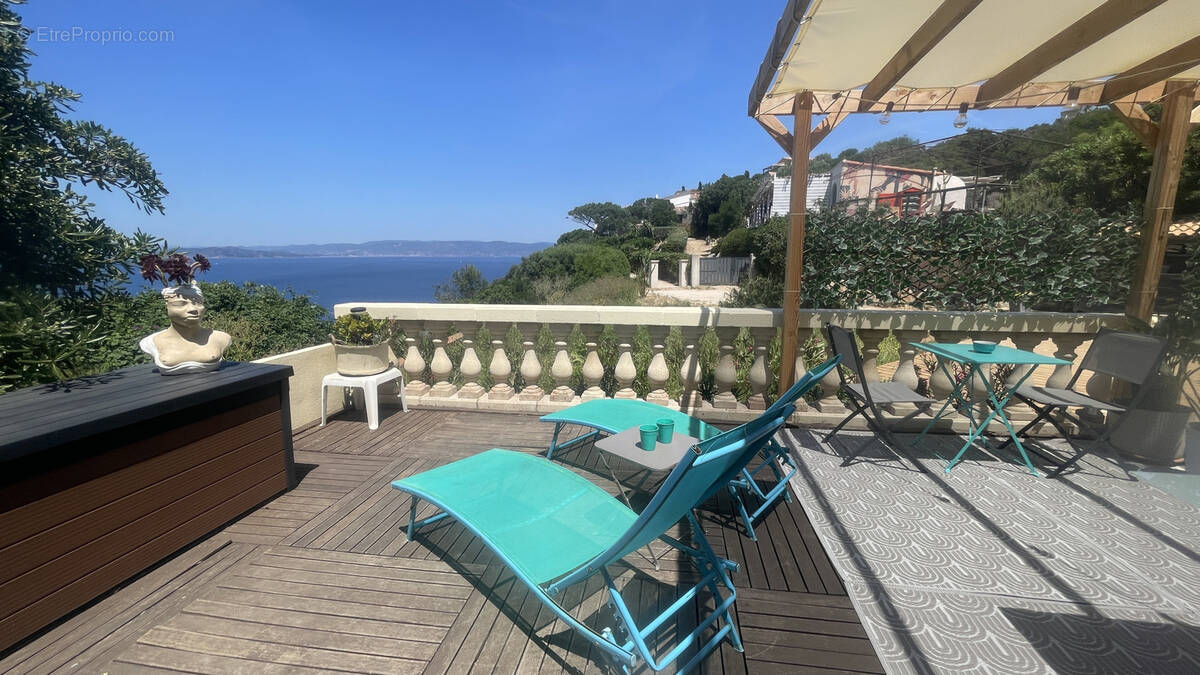 Appartement à HYERES