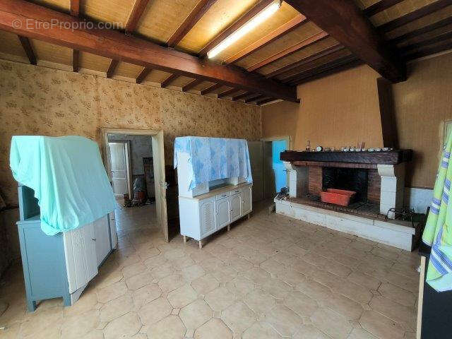 Maison à ESCORNEBOEUF