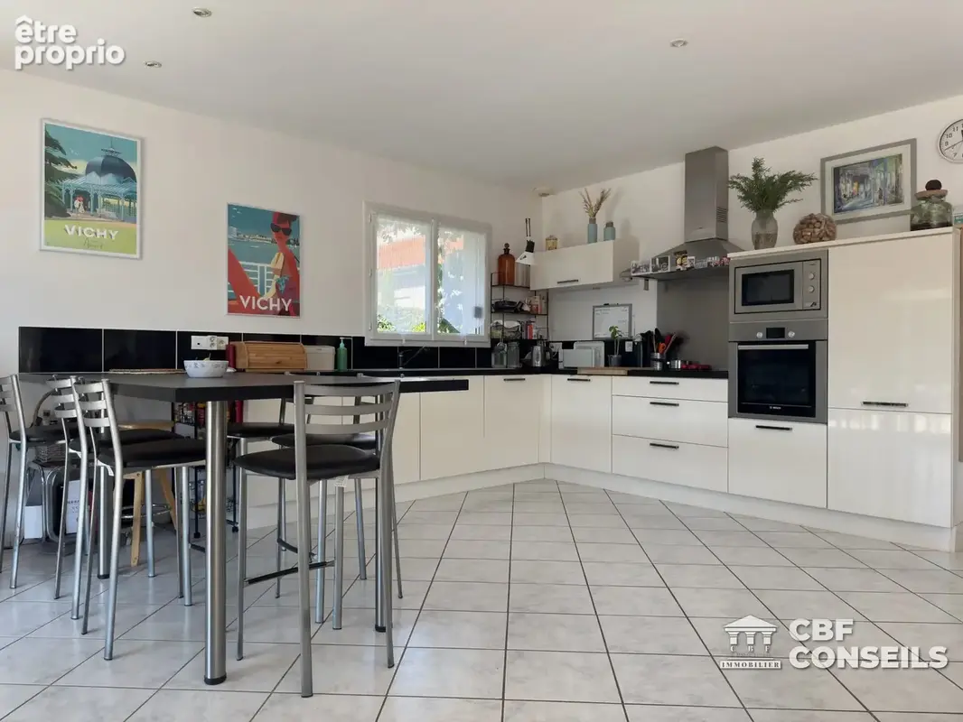 Maison 6 pièces 115 m² à vendre à Les Martres-De-Veyre (63730) - photo 5
