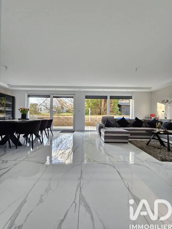 Photo 1 - Maison à HUSSIGNY-GODBRANGE