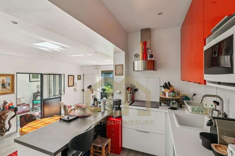 Appartement à PARIS-11E