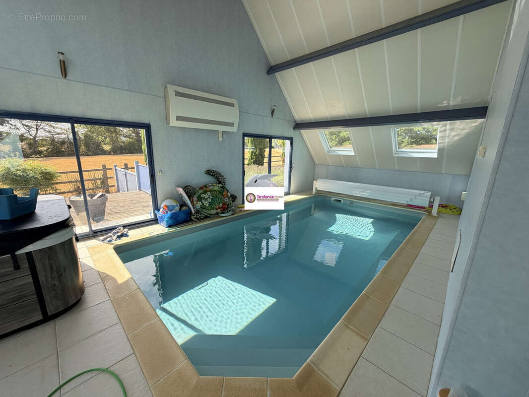 Maison 224 m² à Alencon  - photo 3