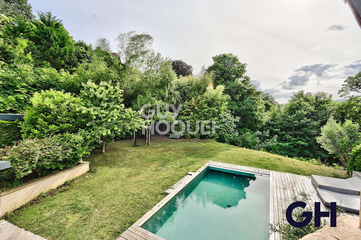 Maison à CALUIRE-ET-CUIRE