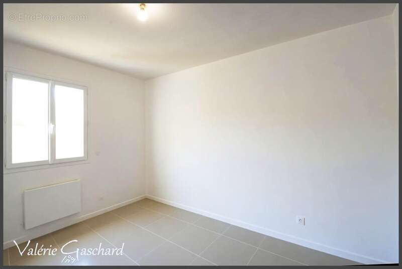 Appartement à COUTRAS