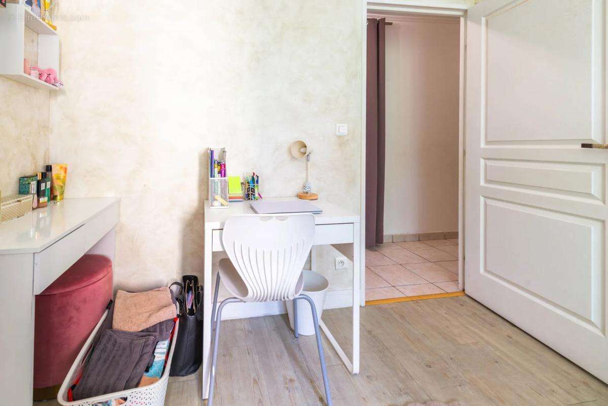 Appartement de 4 pièces de 85 m² à Tremblay-en-France - photo 13