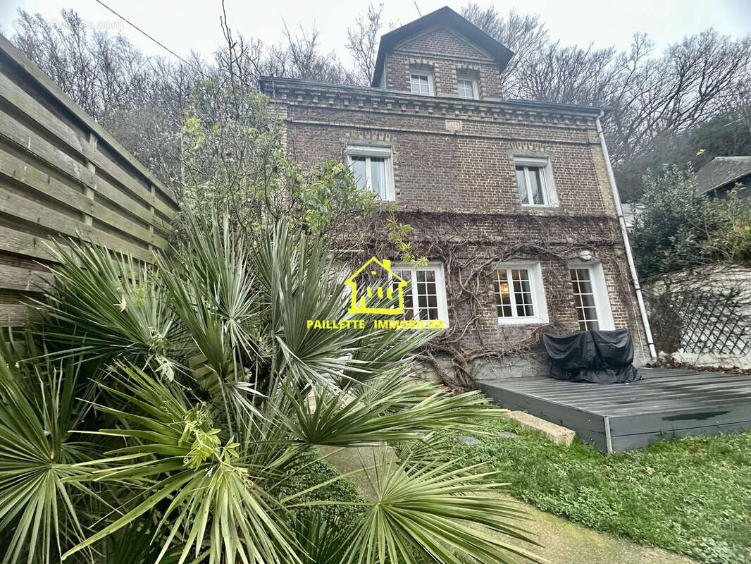 Maison à SAINT-LAURENT-DE-BREVEDENT