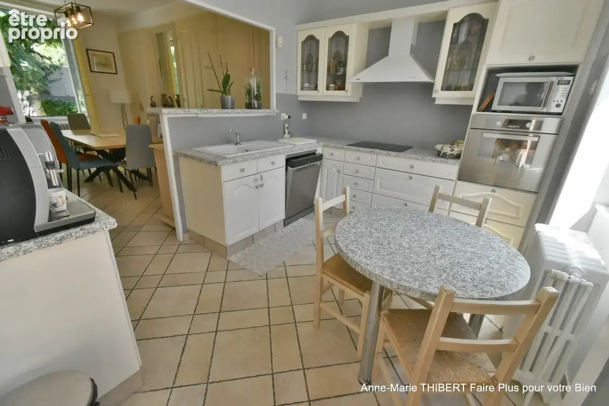 Maison à vendre 6 pièces VILLEURBANNE (69) - photo 13