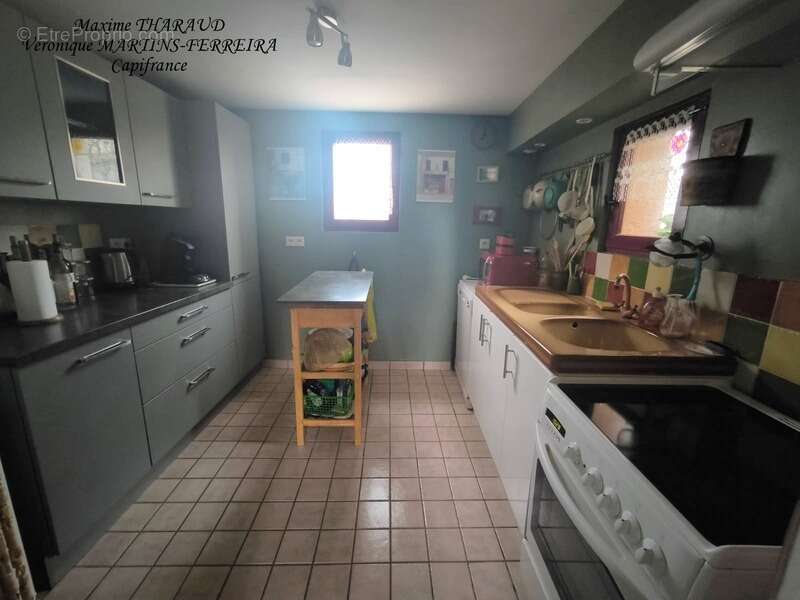 Maison à DUN-LE-POELIER