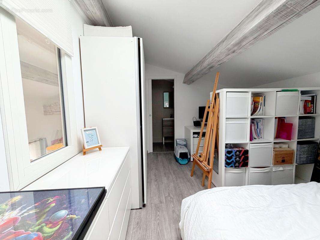Duplex atypique de 74 m2, dernier étage avec terrasse SUD et garage – Cannes, Quartier résidentiel au calme - photo 14