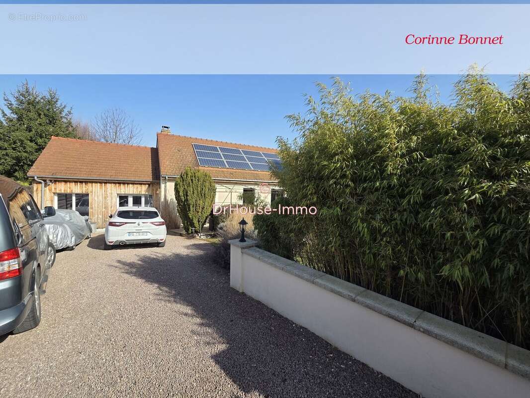 Maison à COURTERANGES