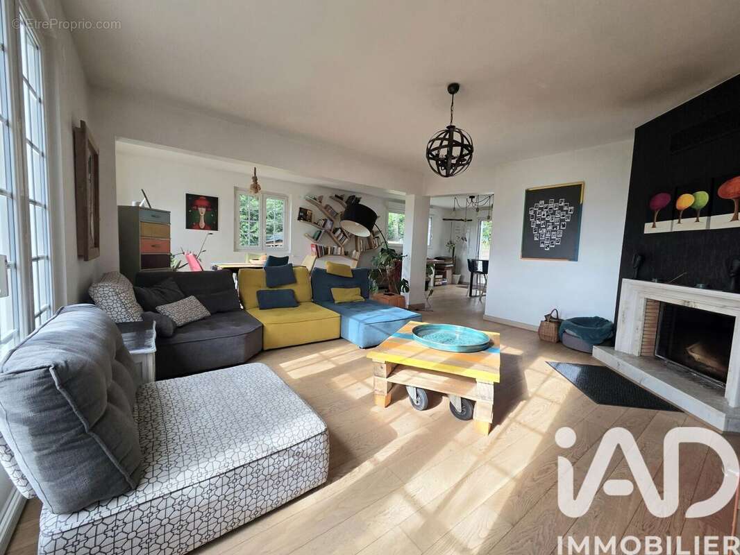 Maison 210 m² à Fontenay-Sur-Eure  - photo 3