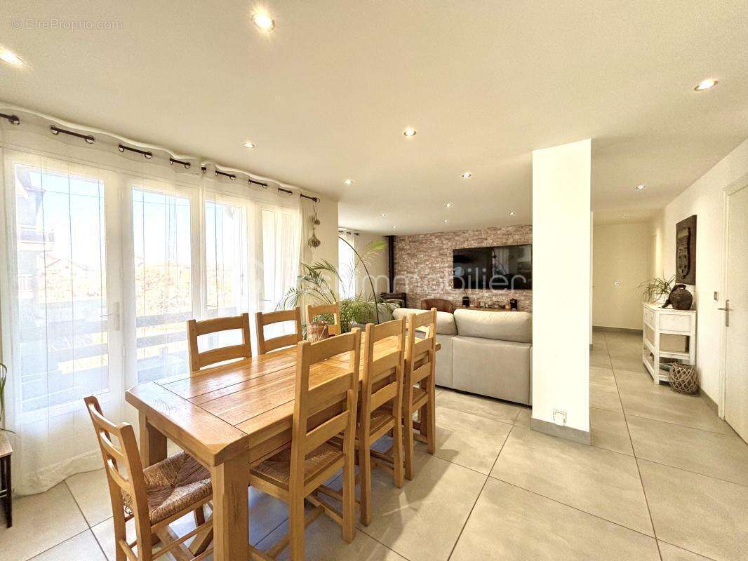 Maison familiale avec appartement indépendant – DPE C - photo 9
