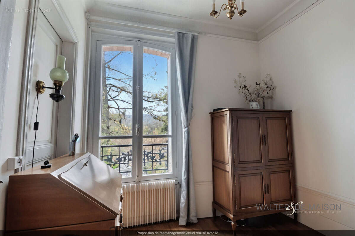 Maison à SAINT-REMY-LES-CHEVREUSE