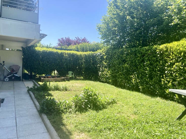 Appartement à RILLIEUX-LA-PAPE